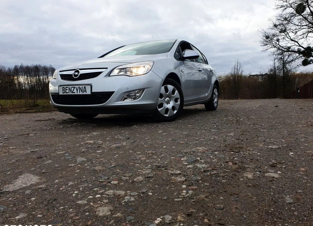 Opel Astra cena 24800 przebieg: 43000, rok produkcji 2010 z Sierpc małe 466